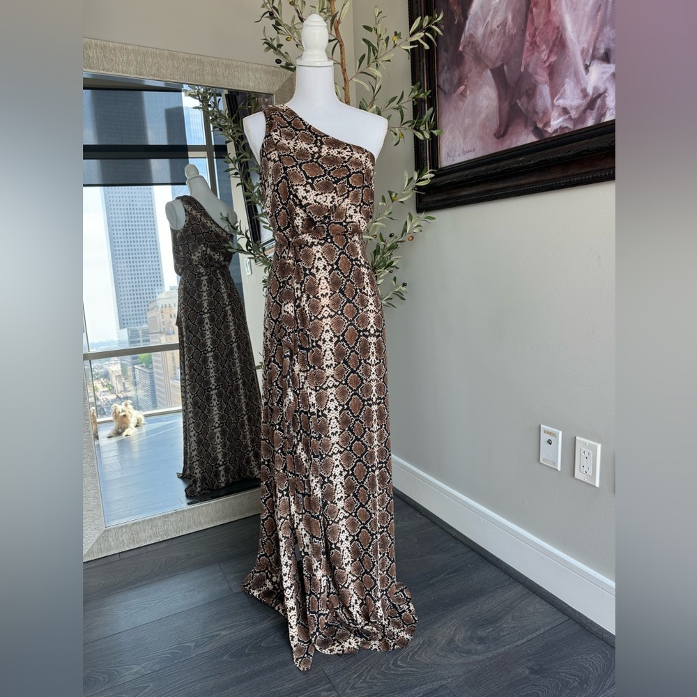 BCBGmaxAzria Dress size 2